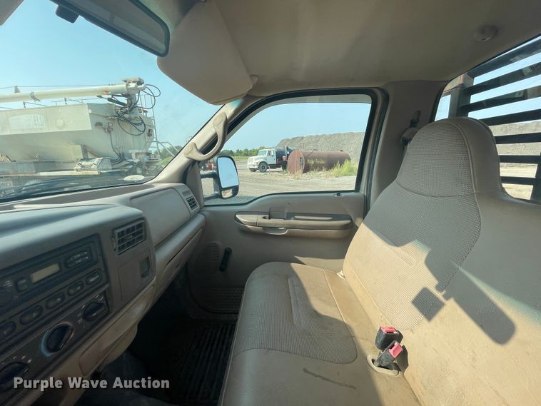 image for item JQ9659 1999 Ford F550 Super Duty  flatbed truck