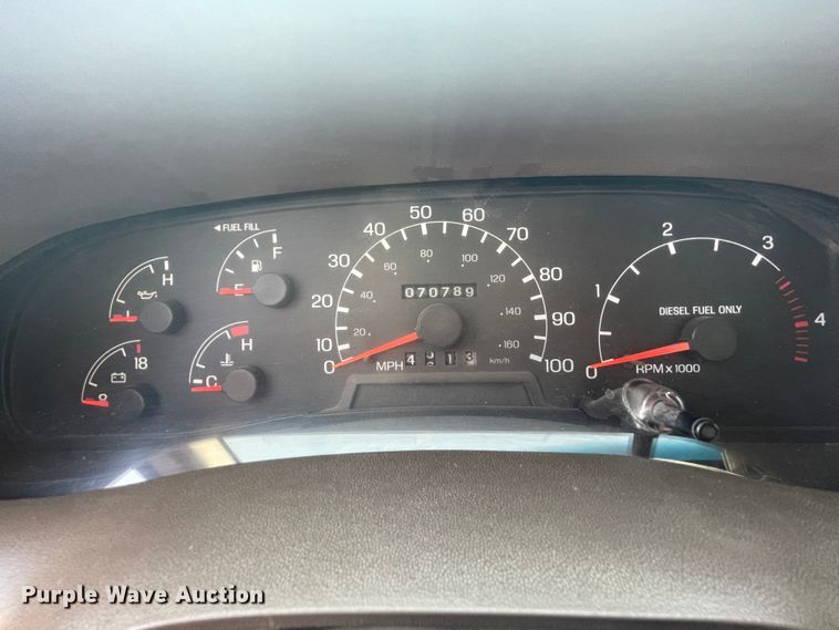 image for item JQ9659 1999 Ford F550 Super Duty  flatbed truck