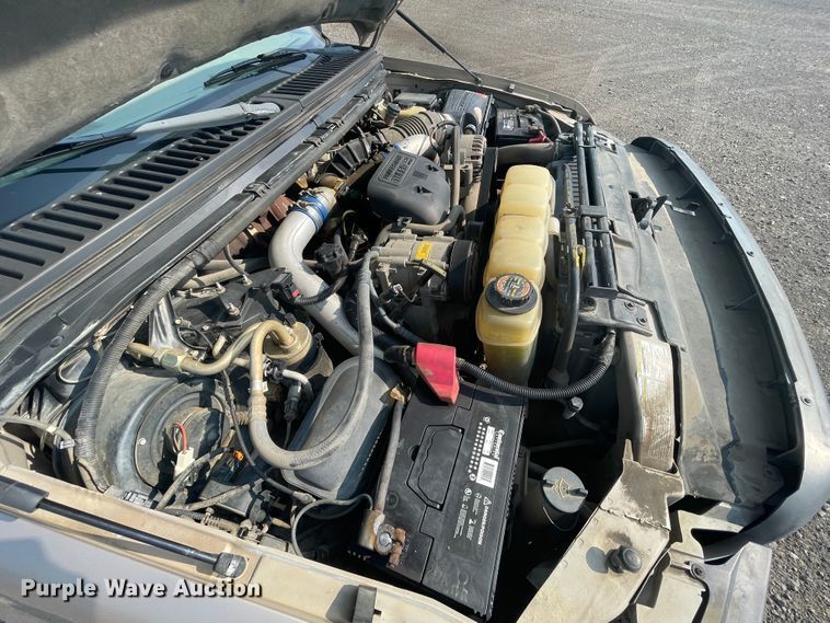 image for item JQ9659 1999 Ford F550 Super Duty  flatbed truck