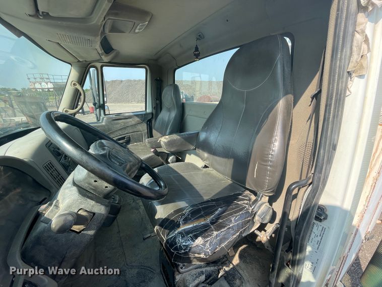 image for item JQ9660 2009 International 7500  ANFO bulk handling truck