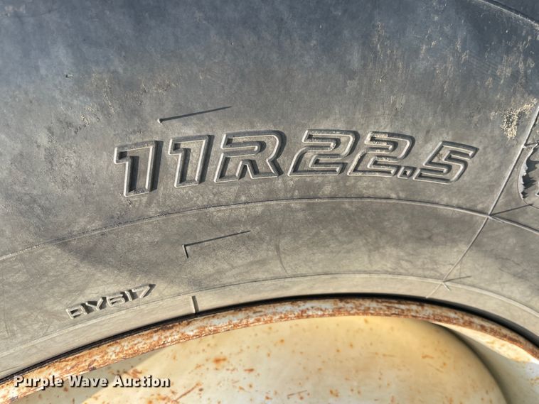 image for item JQ9660 2009 International 7500  ANFO bulk handling truck