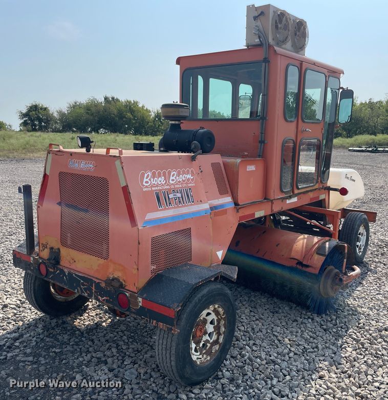 image for item JQ9661 Broce Broom RC-350  broom