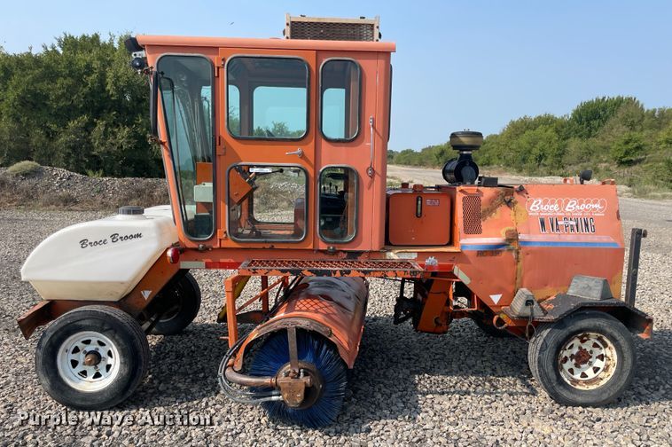 image for item JQ9661 Broce Broom RC-350  broom