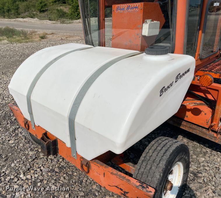 image for item JQ9661 Broce Broom RC-350  broom