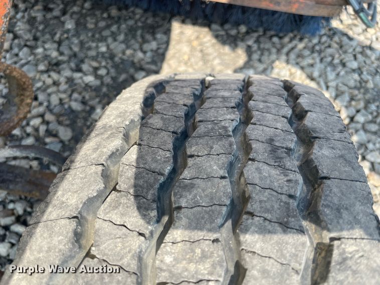 image for item JQ9661 Broce Broom RC-350  broom