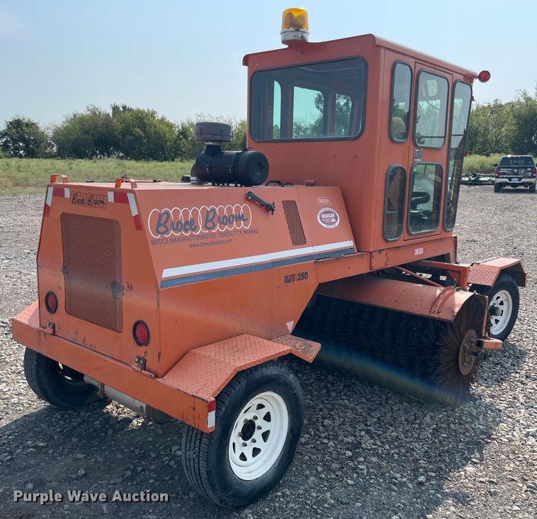 image for item JQ9662 Broce Broom RJT350  broom