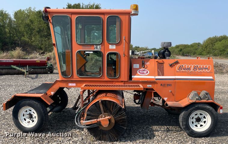 image for item JQ9662 Broce Broom RJT350  broom