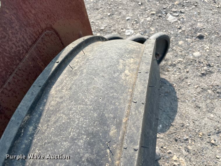 image for item JQ9663 (2) John Deere 8000 grain drills