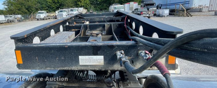 image for item JQ9690 2000 Fontaine LP50NGB  lowboy equipment trailer