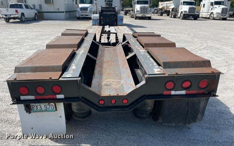 image for item JQ9690 2000 Fontaine LP50NGB  lowboy equipment trailer