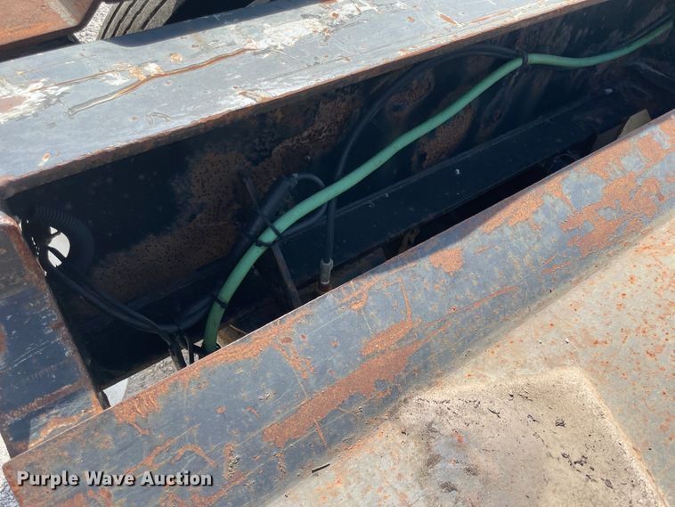 image for item JQ9690 2000 Fontaine LP50NGB  lowboy equipment trailer