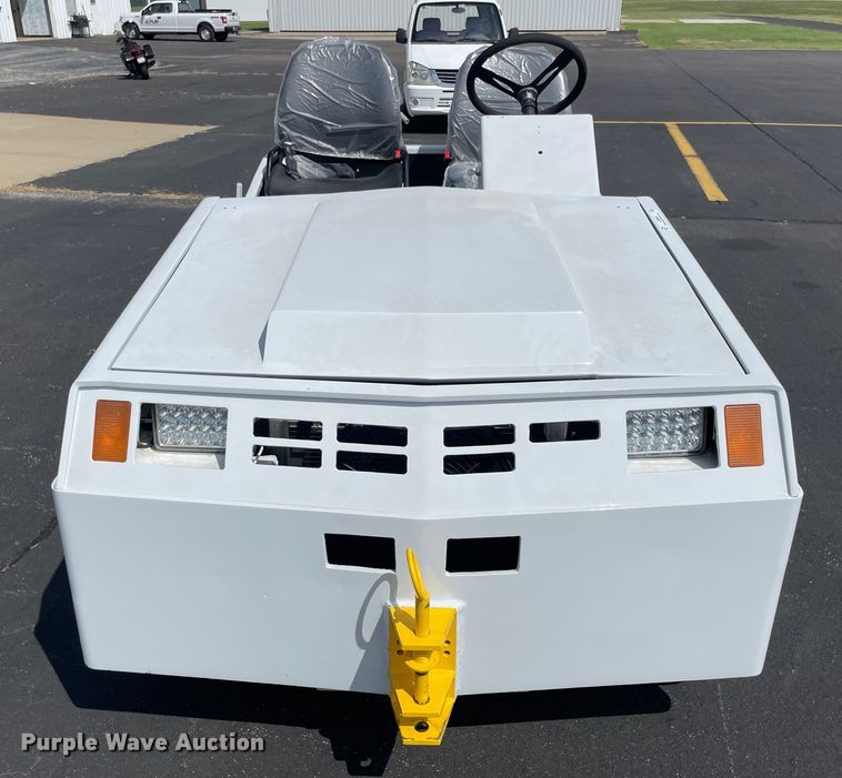 image for item JQ9692 Clark GT50  tug