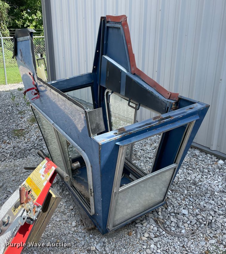 image for item JQ9692 Clark GT50  tug