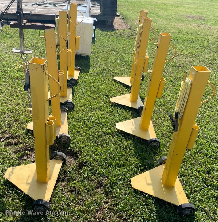 image for item JQ9706 (8) barricade posts