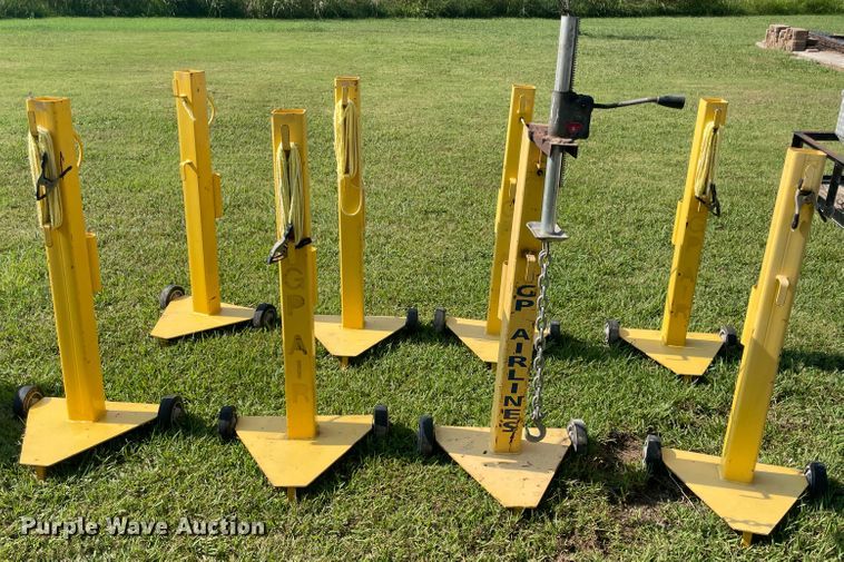 image for item JQ9706 (8) barricade posts