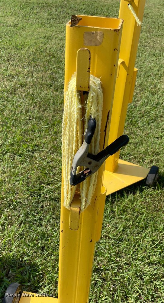 image for item JQ9706 (8) barricade posts