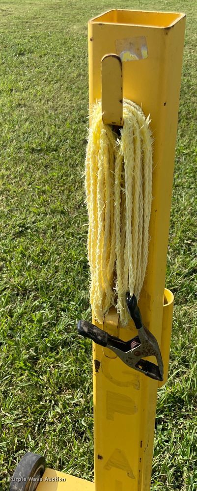 image for item JQ9706 (8) barricade posts