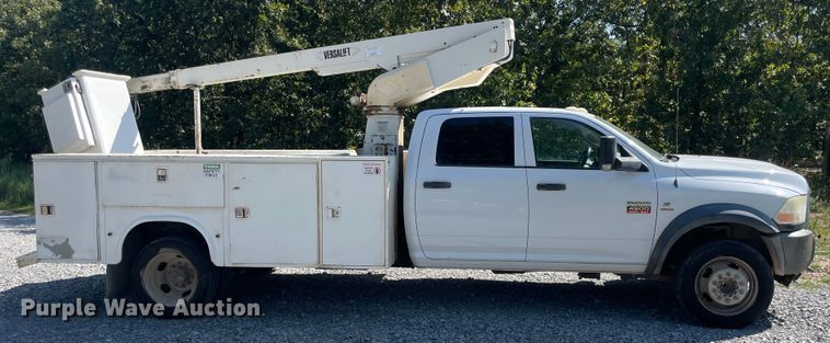 image for item JQ9711 2011 Dodge Ram 4500  Crew Cab bucket truck
