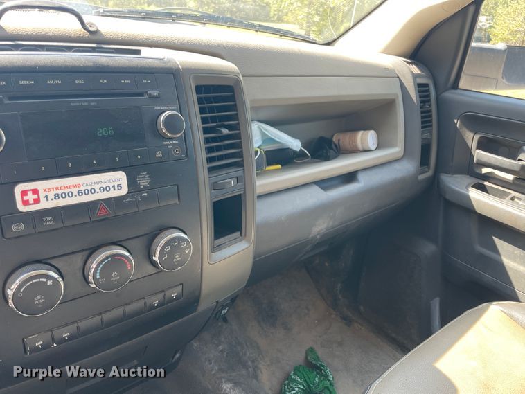 image for item JQ9711 2011 Dodge Ram 4500  Crew Cab bucket truck