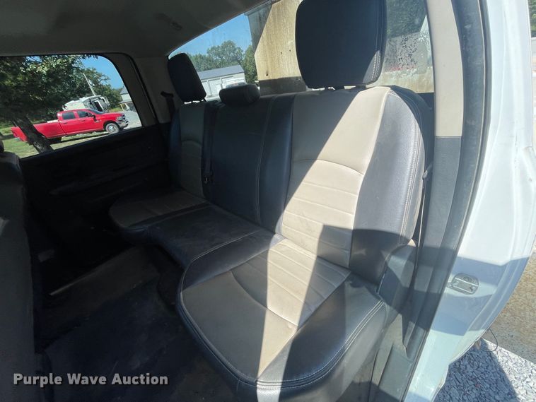 image for item JQ9711 2011 Dodge Ram 4500  Crew Cab bucket truck