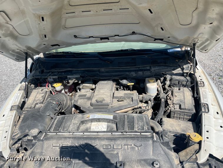 image for item JQ9711 2011 Dodge Ram 4500  Crew Cab bucket truck