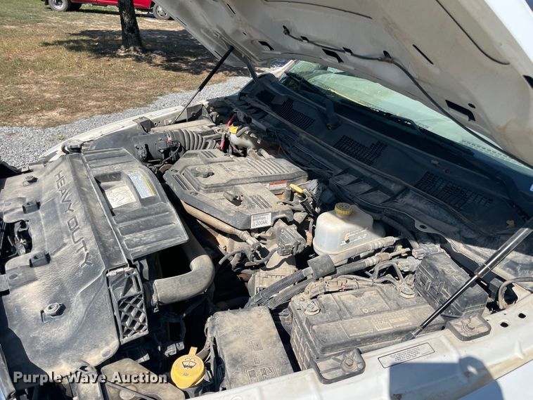 image for item JQ9711 2011 Dodge Ram 4500  Crew Cab bucket truck