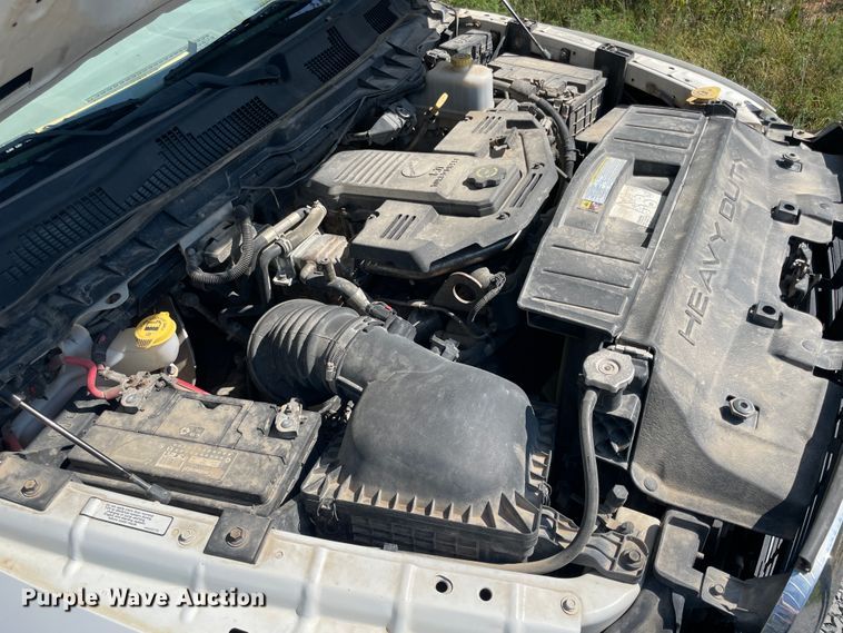 image for item JQ9711 2011 Dodge Ram 4500  Crew Cab bucket truck