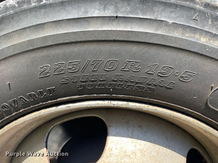 image for item JQ9711 2011 Dodge Ram 4500  Crew Cab bucket truck