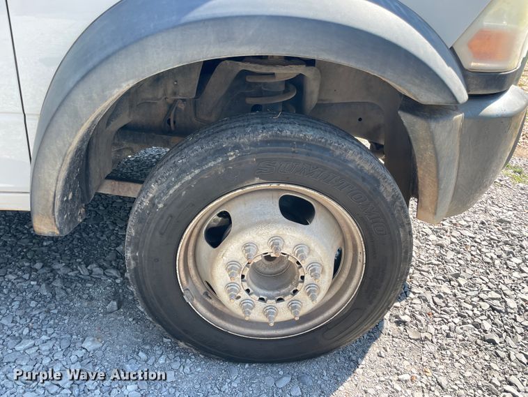 image for item JQ9711 2011 Dodge Ram 4500  Crew Cab bucket truck