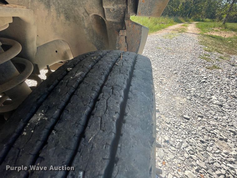 image for item JQ9711 2011 Dodge Ram 4500  Crew Cab bucket truck