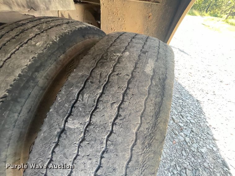 image for item JQ9711 2011 Dodge Ram 4500  Crew Cab bucket truck