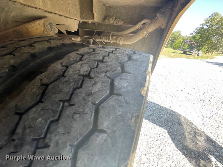 image for item JQ9711 2011 Dodge Ram 4500  Crew Cab bucket truck