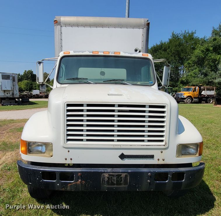 image for item KD9524 1995 International 4900  box truck