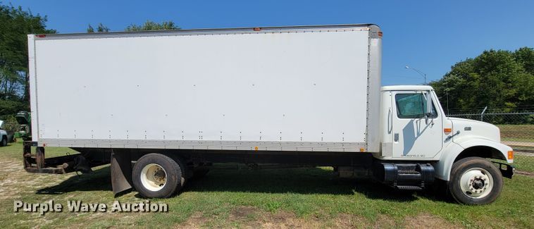 image for item KD9524 1995 International 4900  box truck