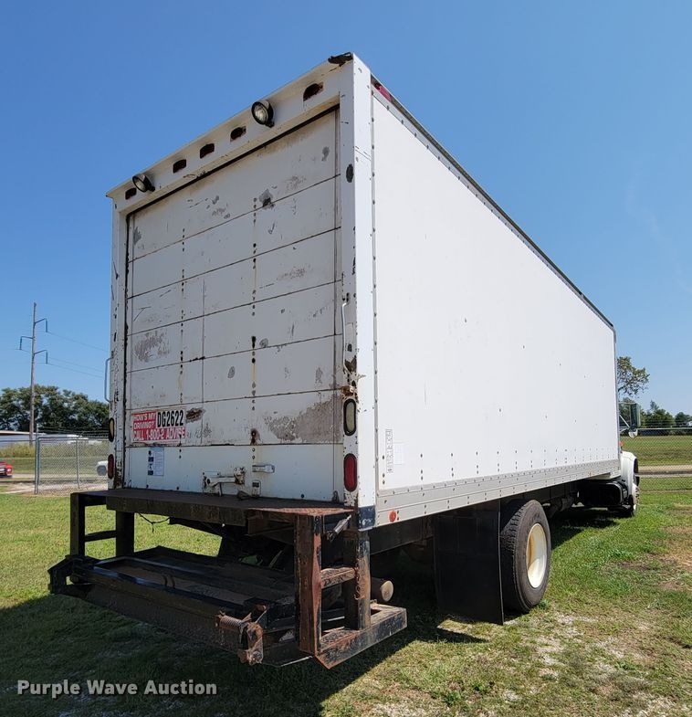 image for item KD9524 1995 International 4900  box truck