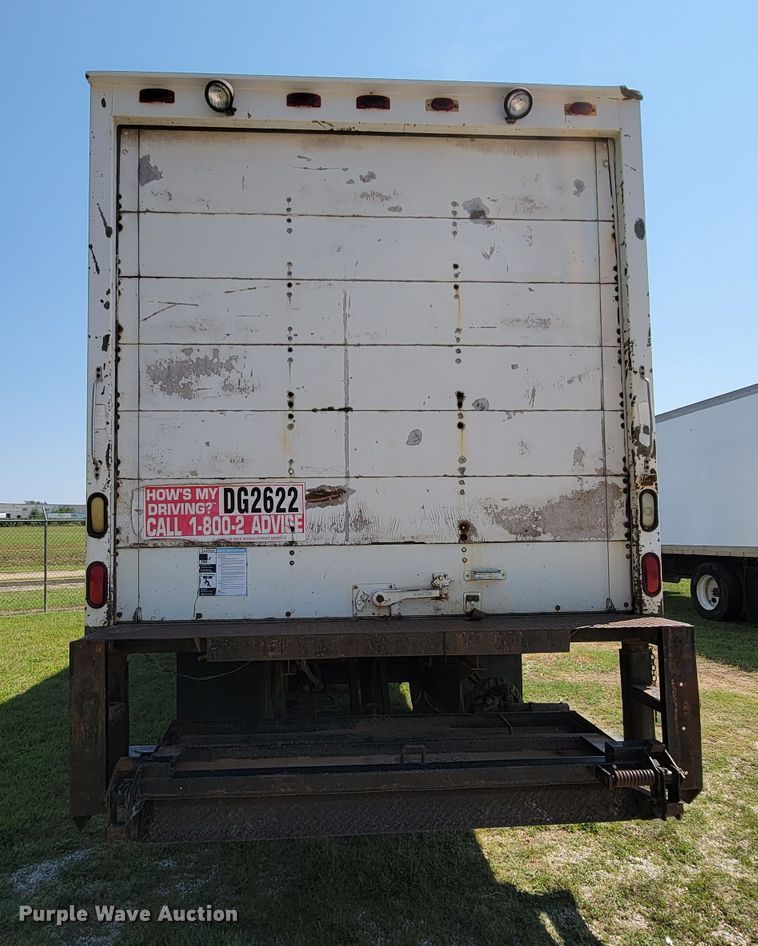 image for item KD9524 1995 International 4900  box truck