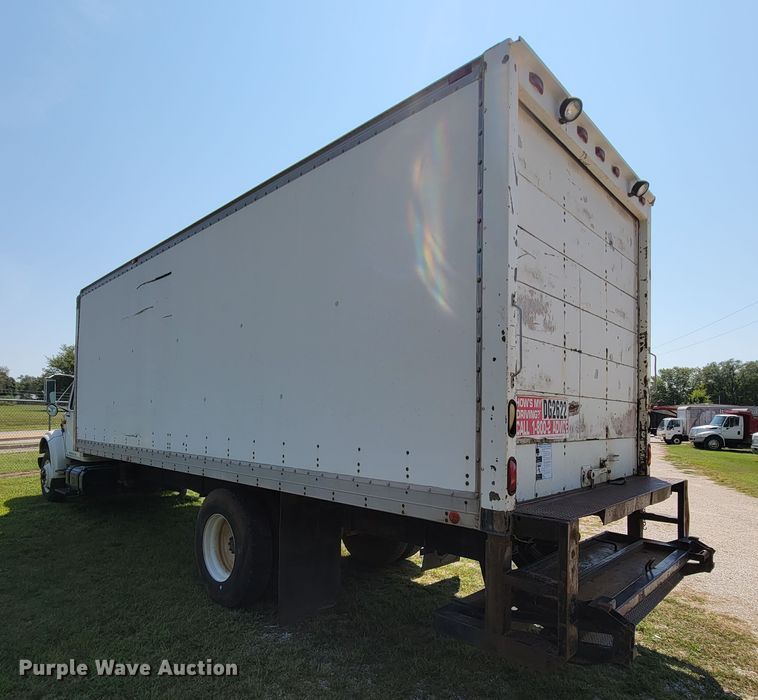 image for item KD9524 1995 International 4900  box truck