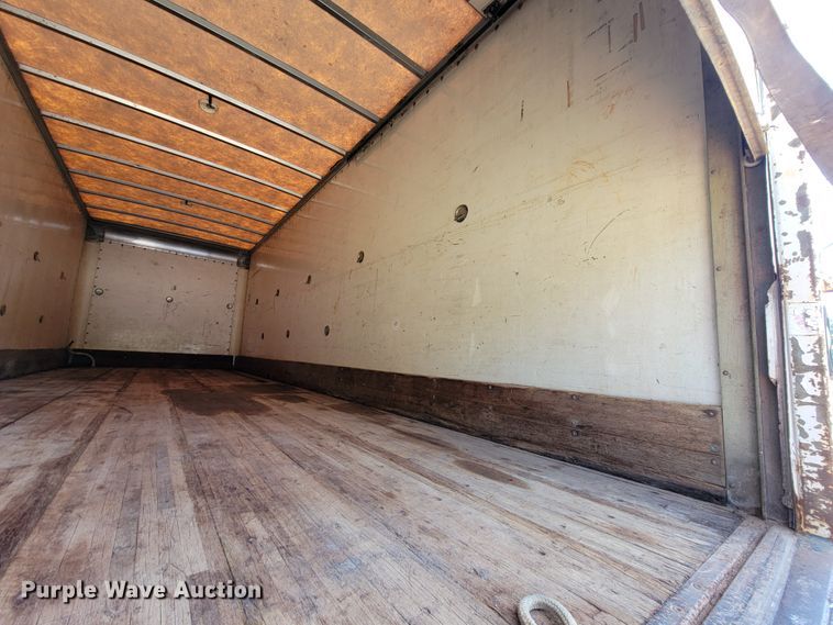 image for item KD9524 1995 International 4900  box truck