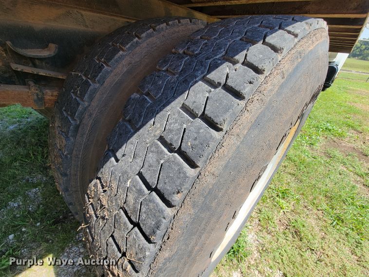 image for item KD9524 1995 International 4900  box truck