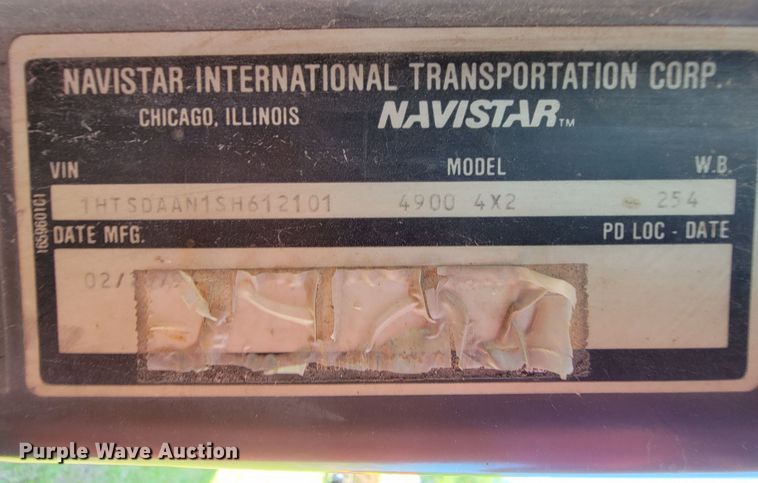 image for item KD9524 1995 International 4900  box truck