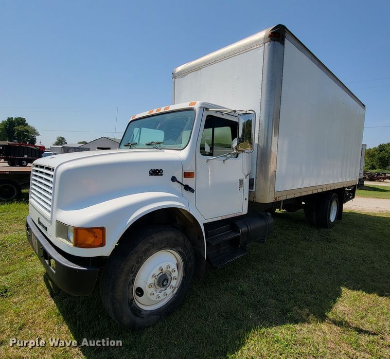 image for item KD9525 1993 International 4900  box truck