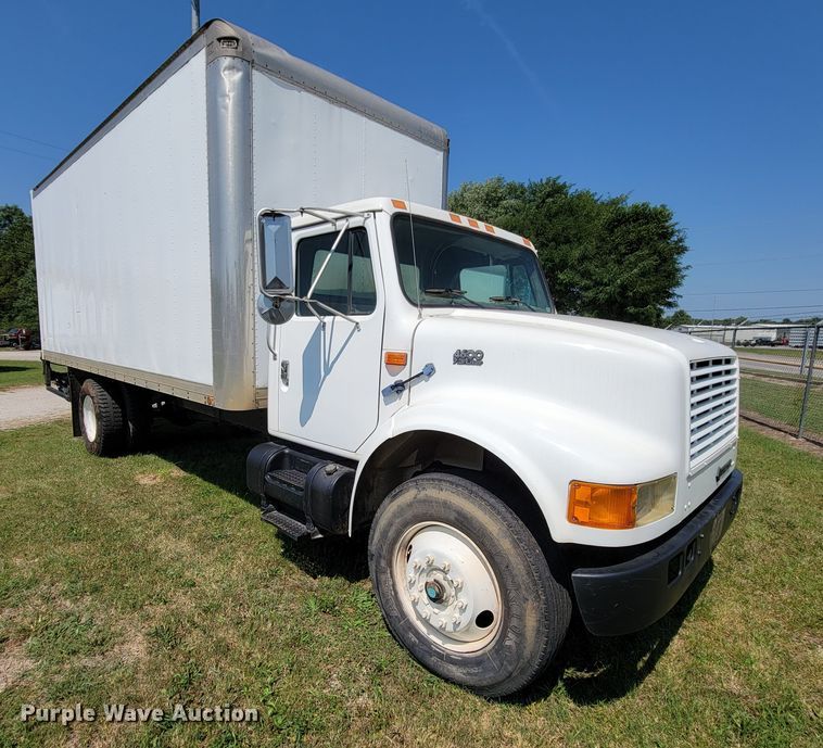 image for item KD9525 1993 International 4900  box truck