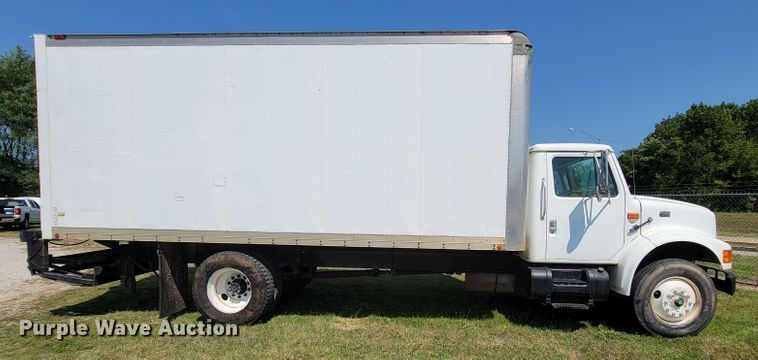 image for item KD9525 1993 International 4900  box truck