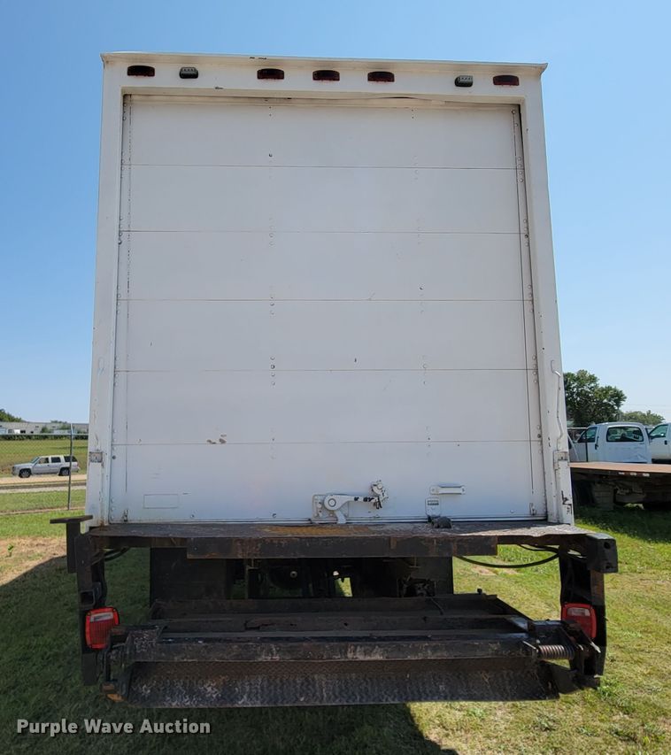 image for item KD9525 1993 International 4900  box truck