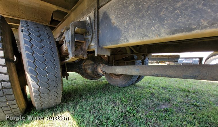 image for item KD9525 1993 International 4900  box truck