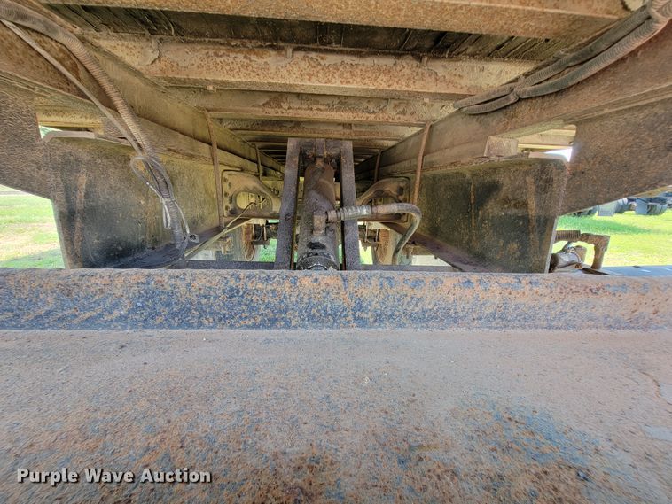 image for item KD9525 1993 International 4900  box truck