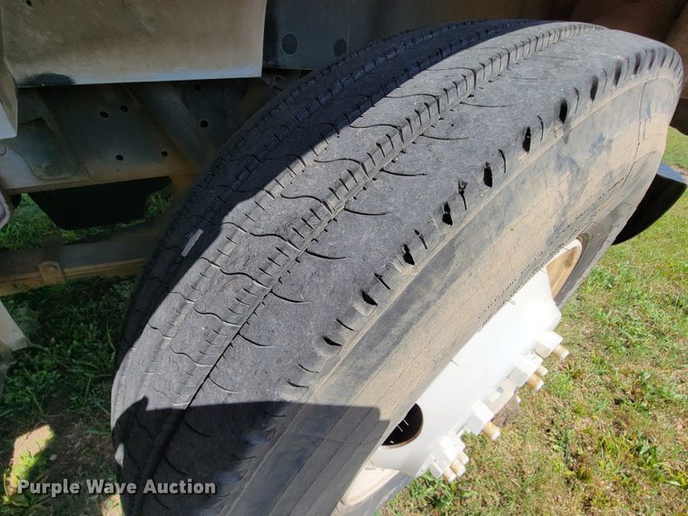 image for item KD9525 1993 International 4900  box truck