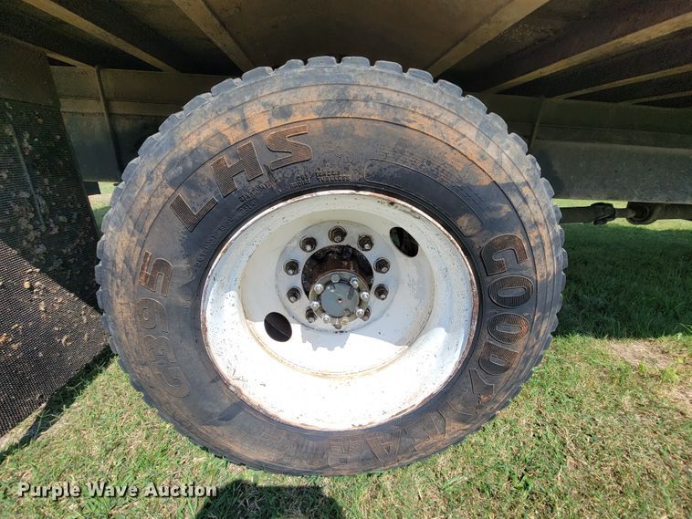 image for item KD9525 1993 International 4900  box truck