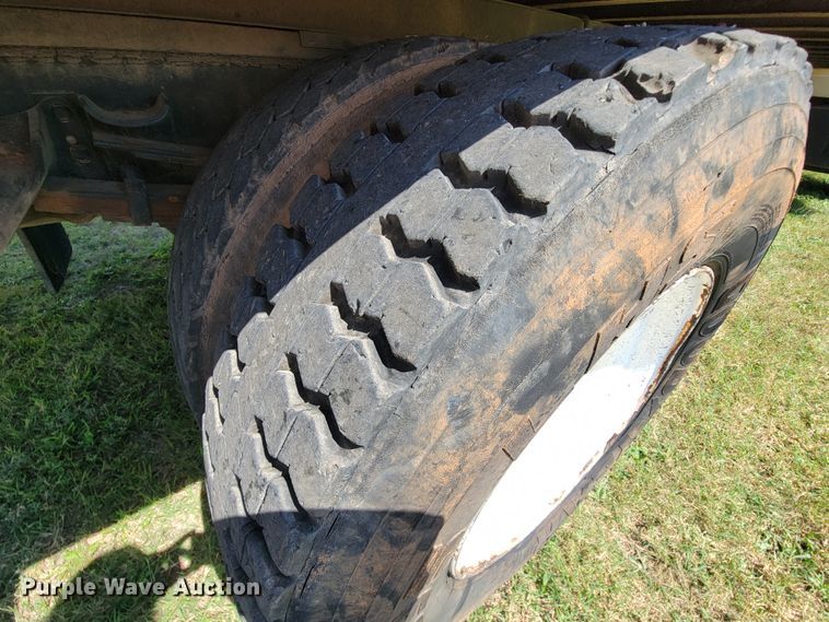 image for item KD9525 1993 International 4900  box truck