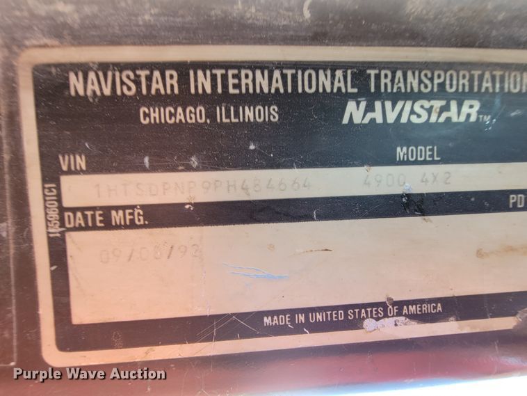 image for item KD9525 1993 International 4900  box truck